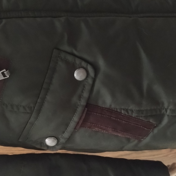 Andrew Marc coat size small - Picture 3 of 9